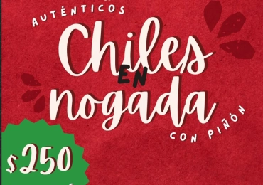 Chile en Nogada con piñon